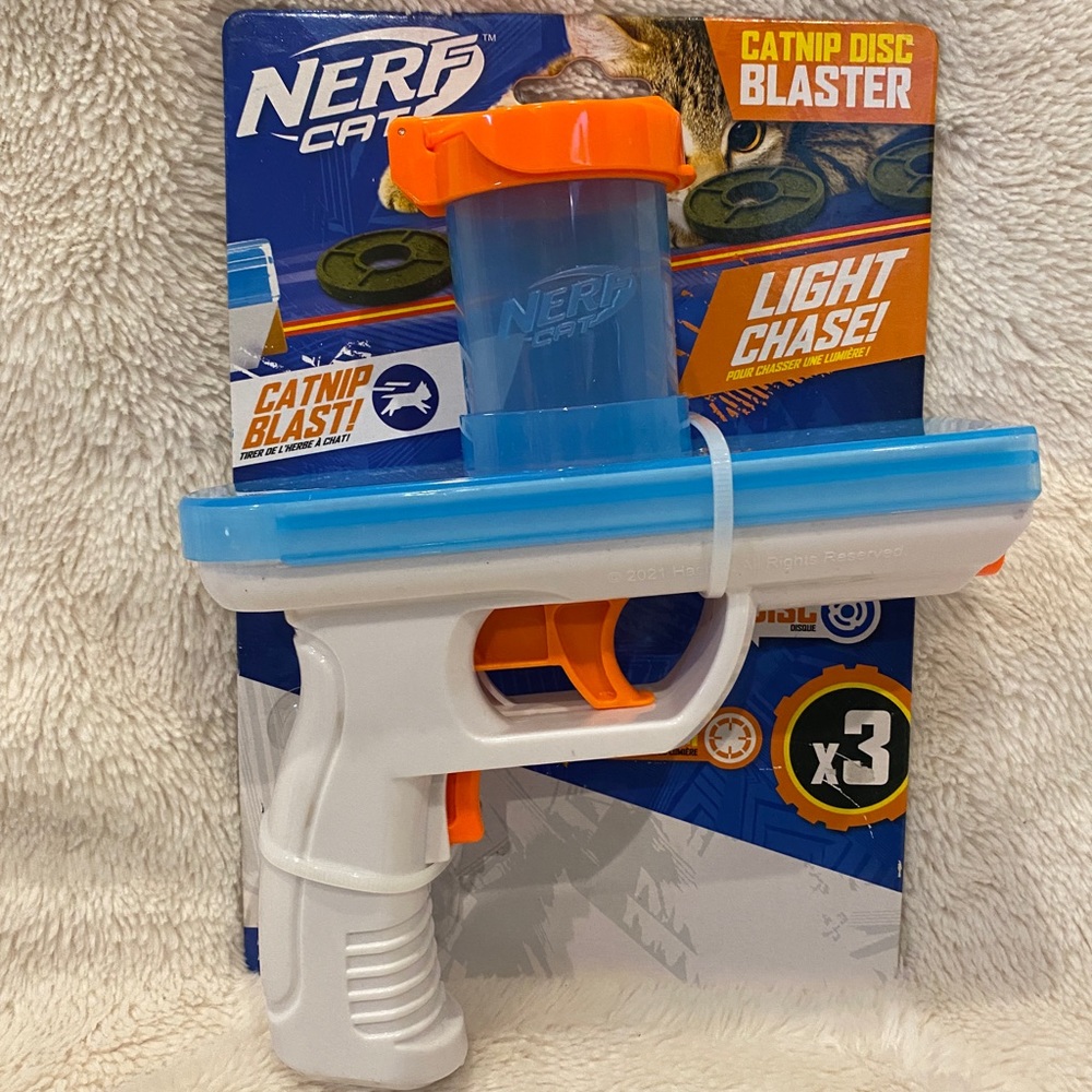 Nerf Cat - Catnip Disc Blaster with Light Chaser Light Beam NWT (missing discs)